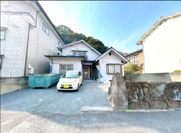 装束町２丁目売家　4LDK