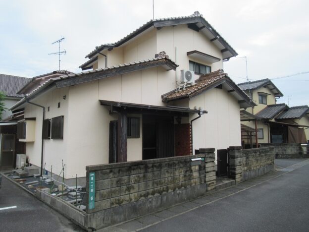 由宇町港一丁目売家　４DK